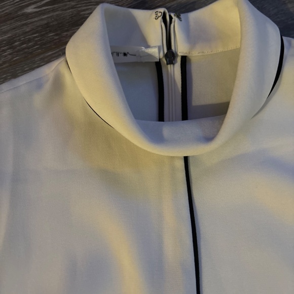 Top - Picture 2 of 3